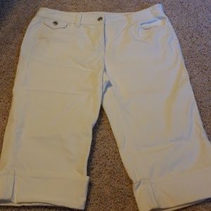 Ann Taylor beautiful crisp white denim capris